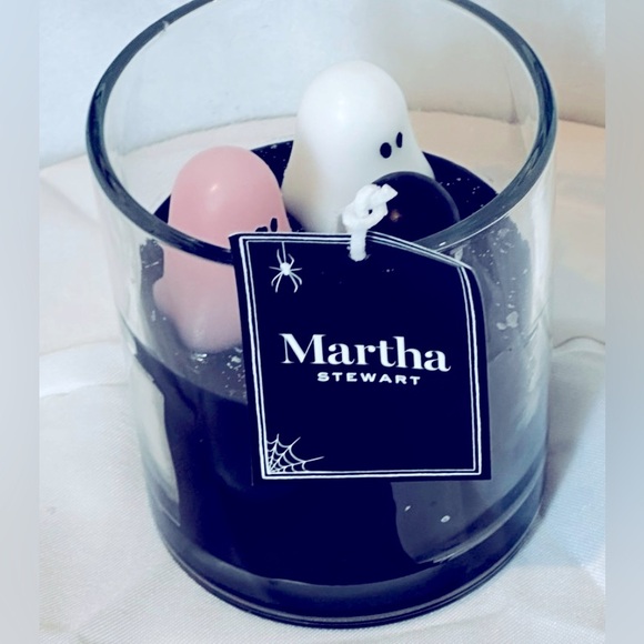 Ghost Candle with pink, black and white little ghost, glitter sparkle on top - Picture 3 of 6